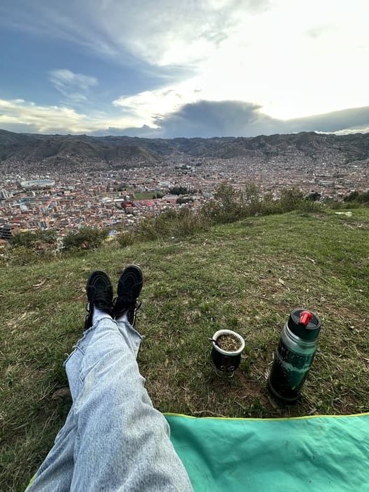 Vue panoramique sur Cusco, paisible.