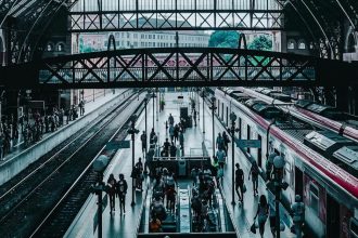 Peut-on dormir dans une gare ?