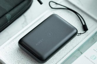 Voyager avec une batterie nomade en avion