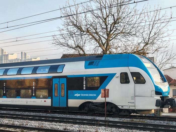 Train aéroport Ljubljana Slovénie