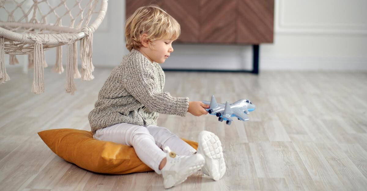 Comment voyager en avion avec un bébé ?
